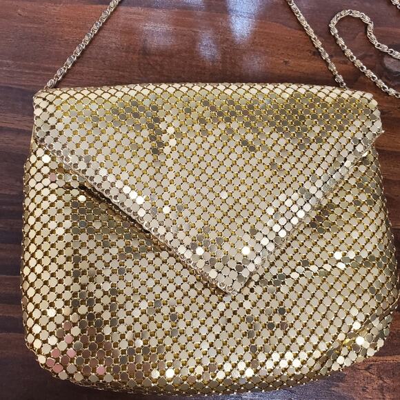Vintage Gold Metal Mesh Shoulder Bag Chain Strap Flap Wedding Glam Holiday Party - Picture 3 of 12